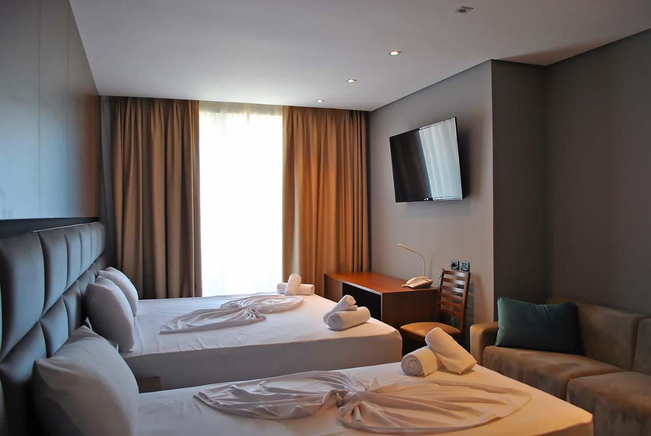 Twin Towers Hotel City & Beach Resort Shëngjin Exterior foto